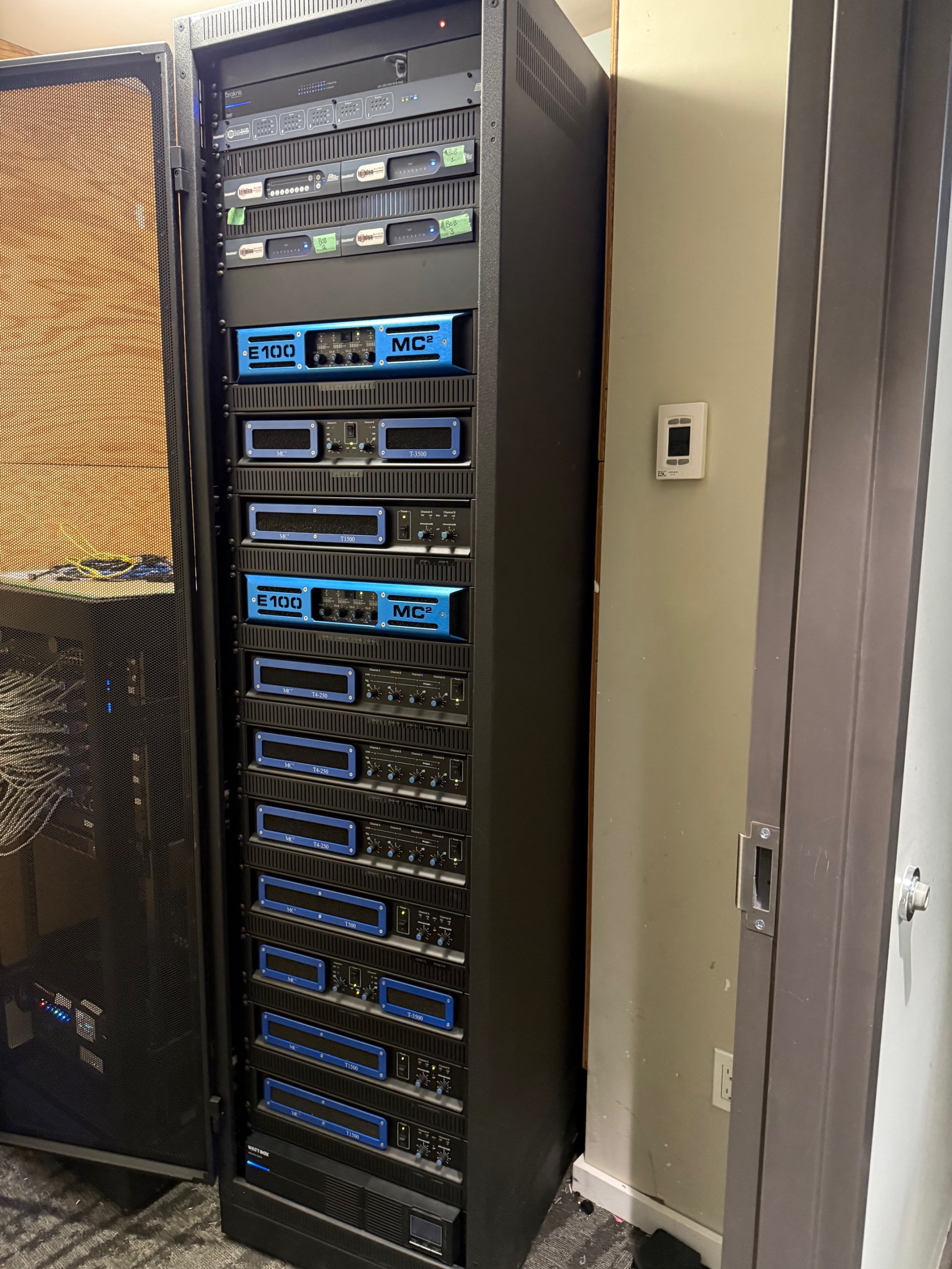 Mansion Nightclub installation photo 10